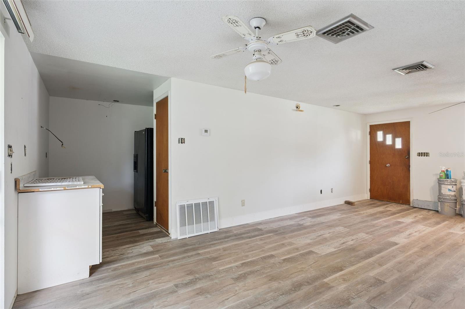 102 Cosmos Drive, FL