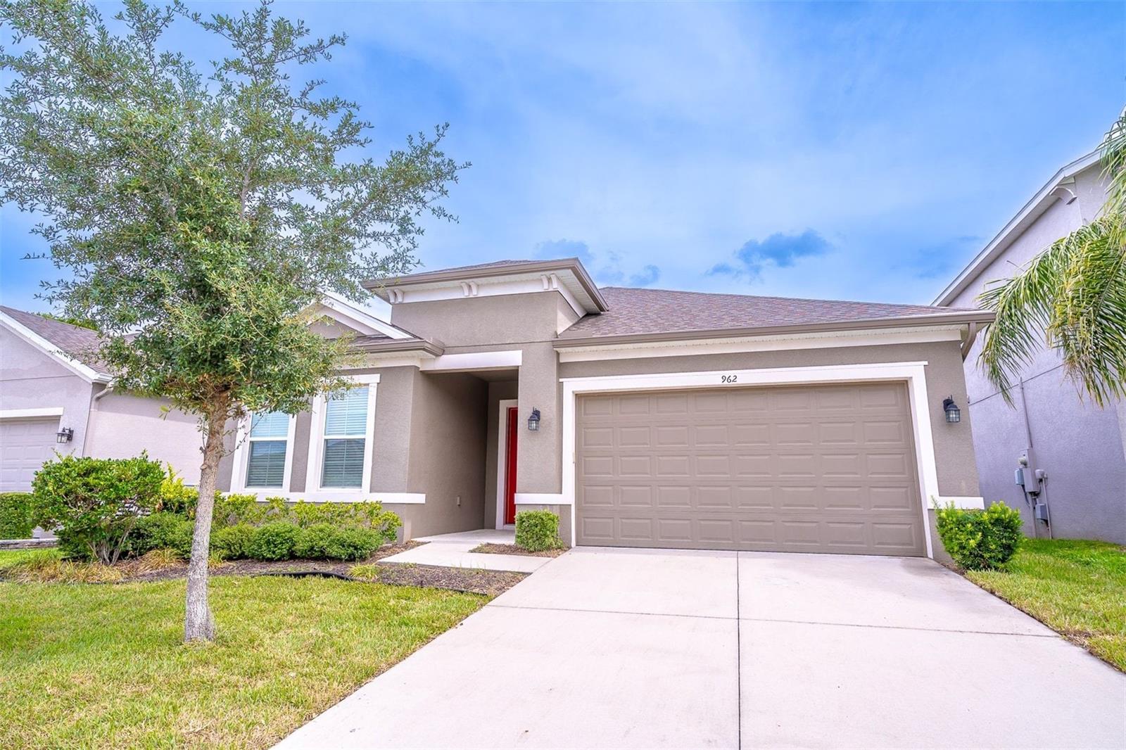 962 Grand Hilltop Drive, FL
