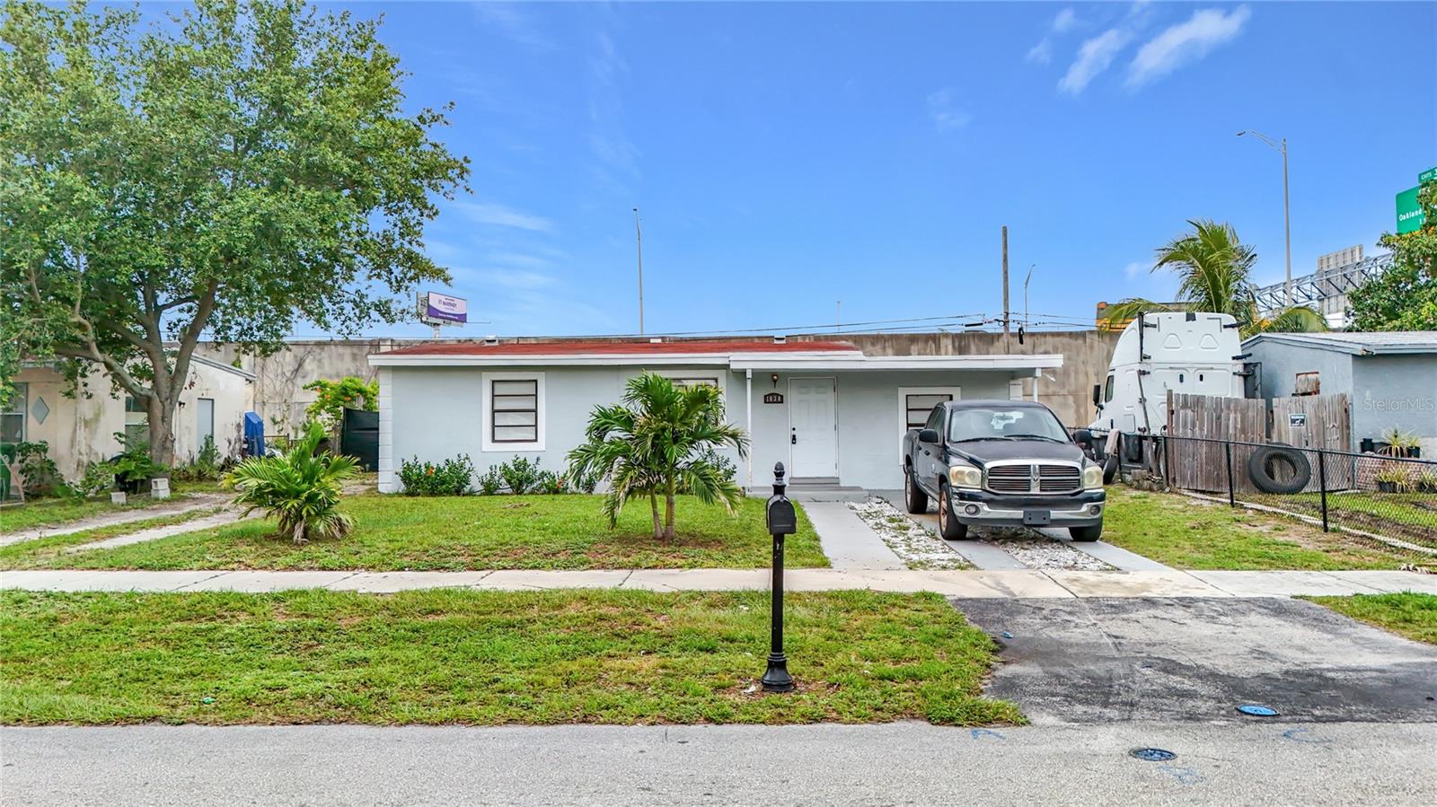 1838 Lauderdale Manor Drive, FL