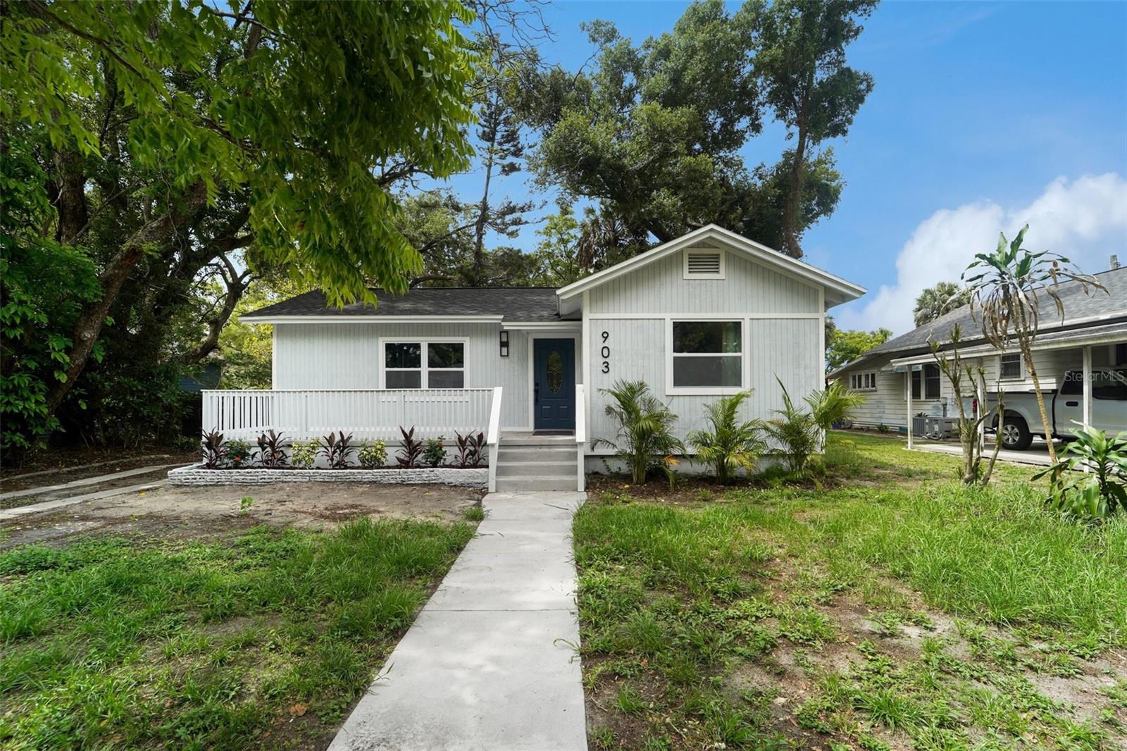 903 Cayuga Street, FL