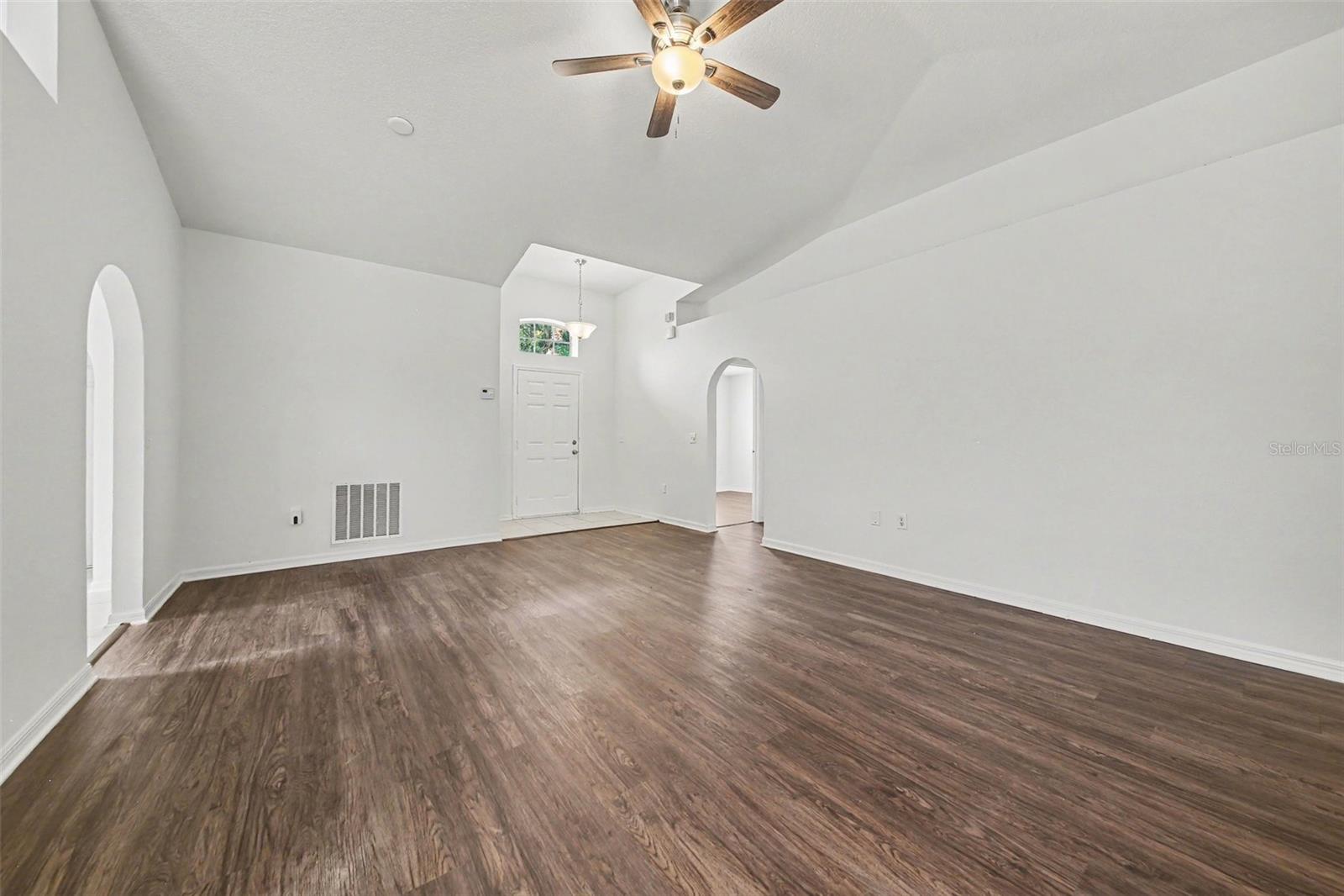 332 Mckay Boulevard, FL