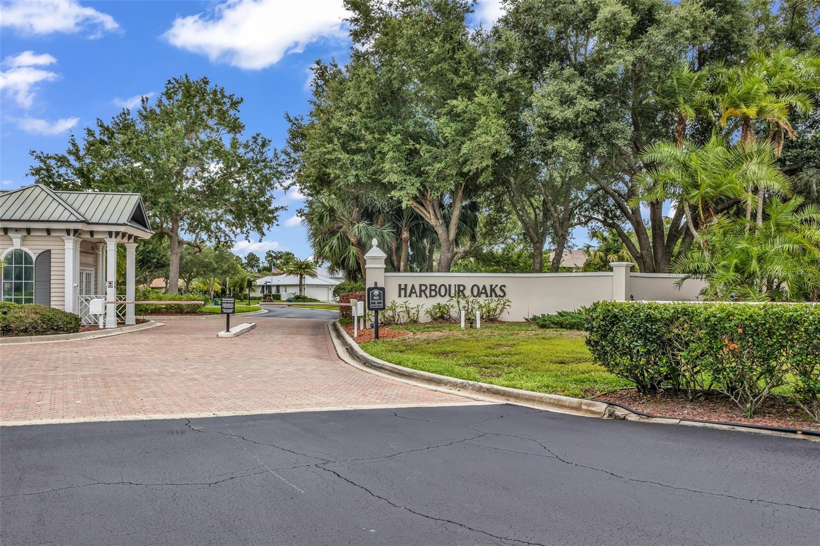 1047 Harbour Drake Drive, FL