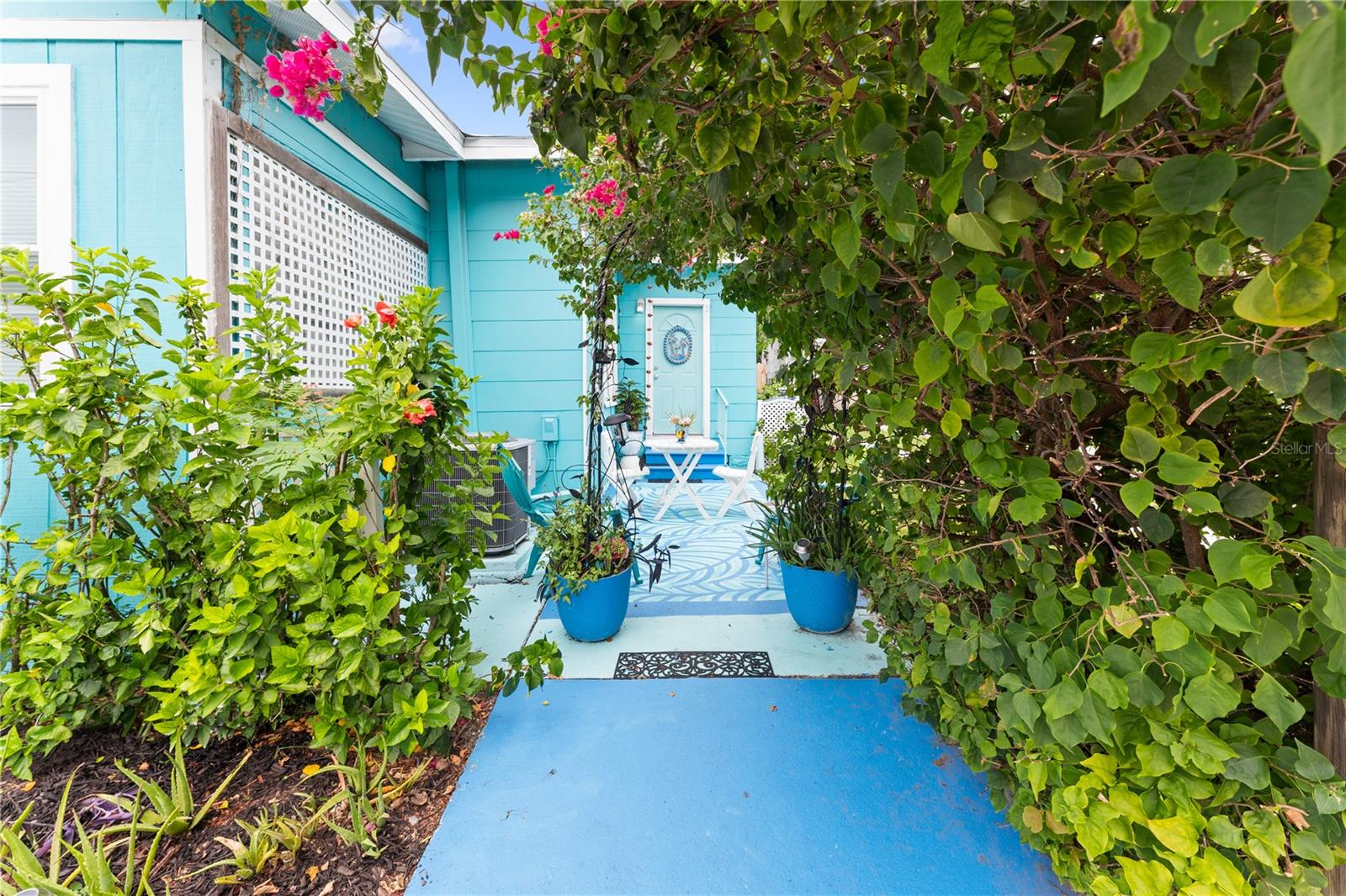 914 8th Street, FL