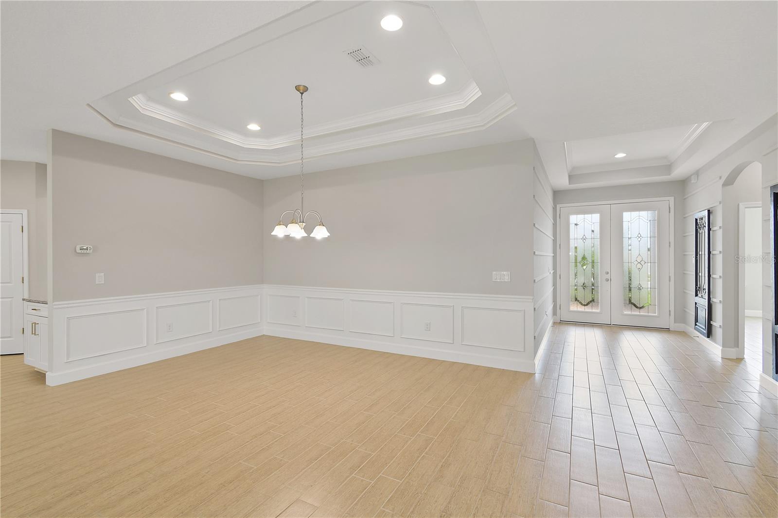 202 Messina Place, FL