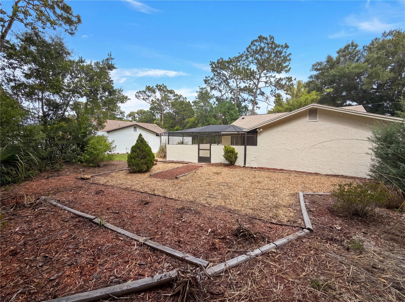 8 Bumelia Court, FL