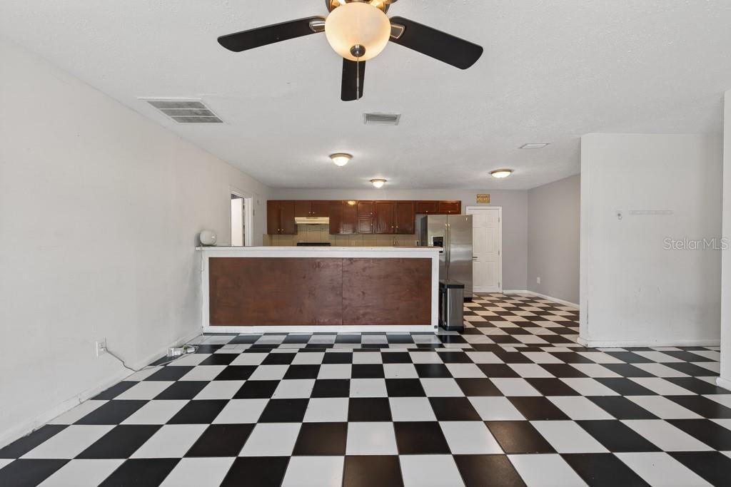 5127 Pine Street, FL