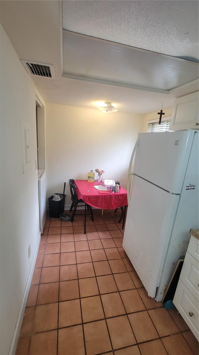 2737 Enterprise Road, FL