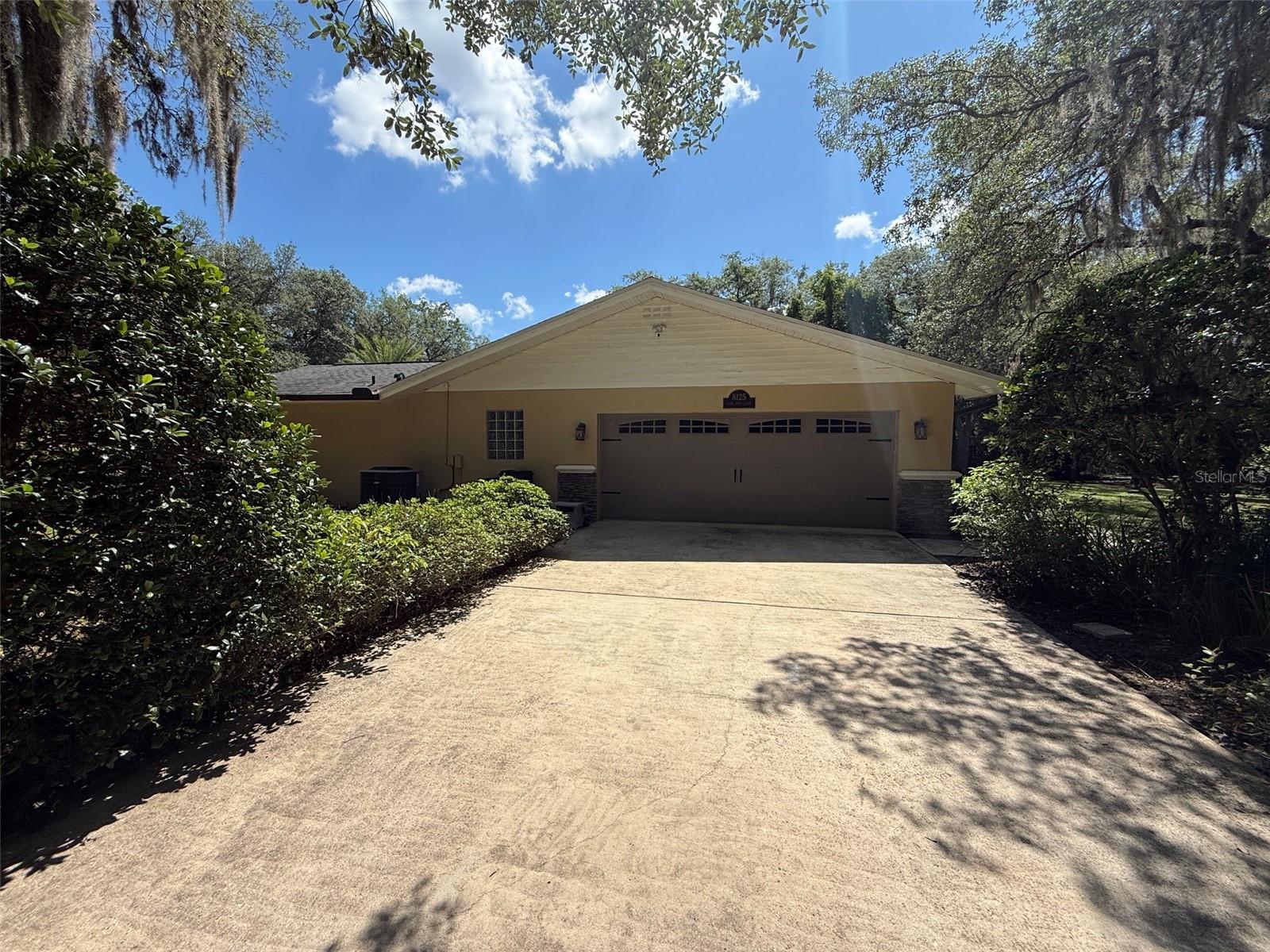 8125 Lake Ross Lane, FL