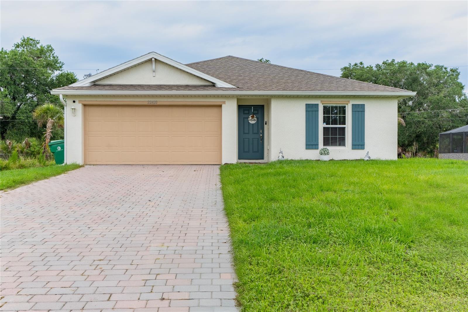 22420 Sacramento Avenue, FL