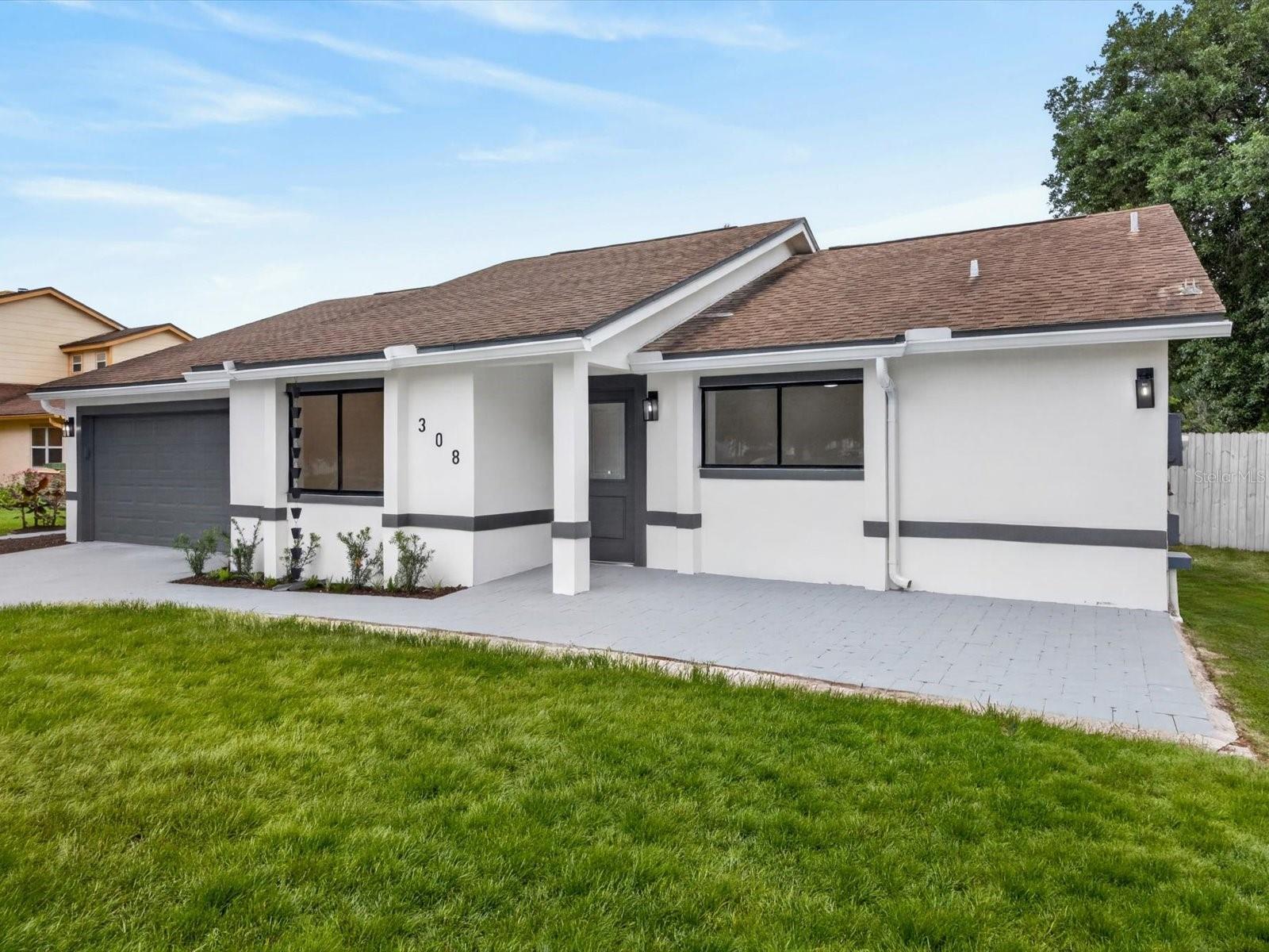 308 Shadow Bay Drive, FL