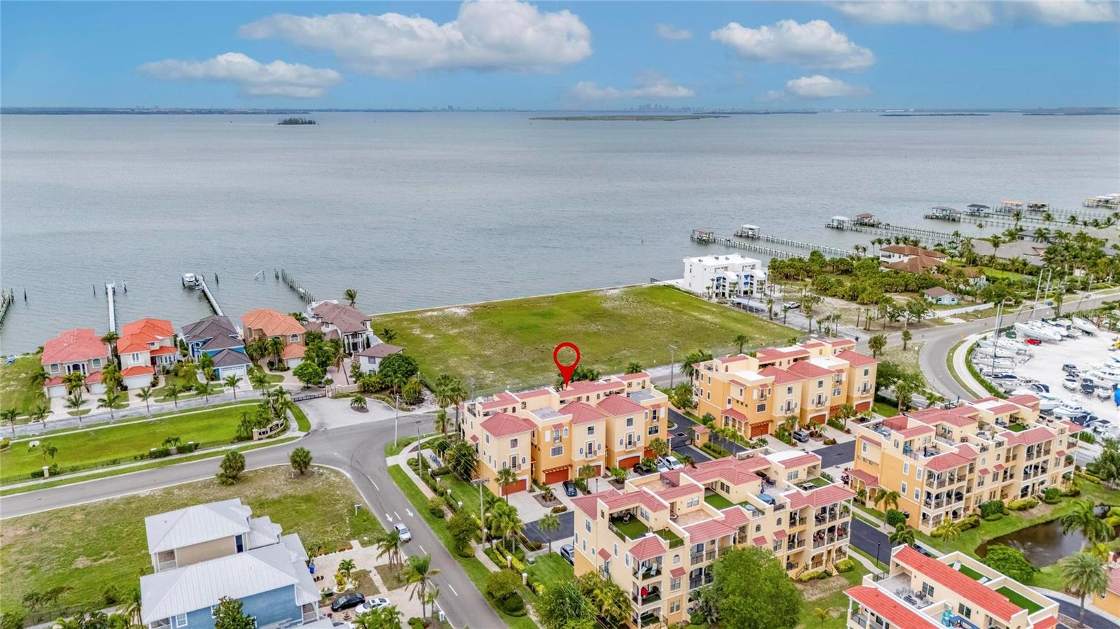 6408 Mayra Shores Lane, FL
