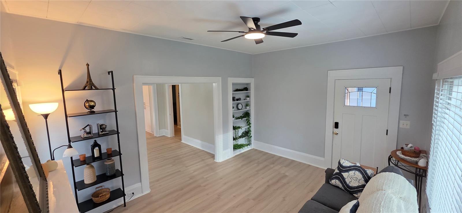 107 1st Street, FL