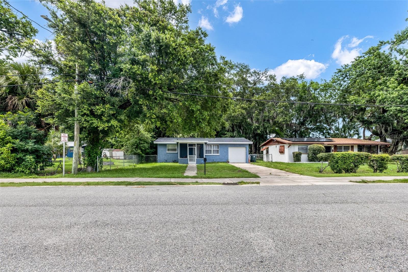 906 Magnolia Avenue, FL