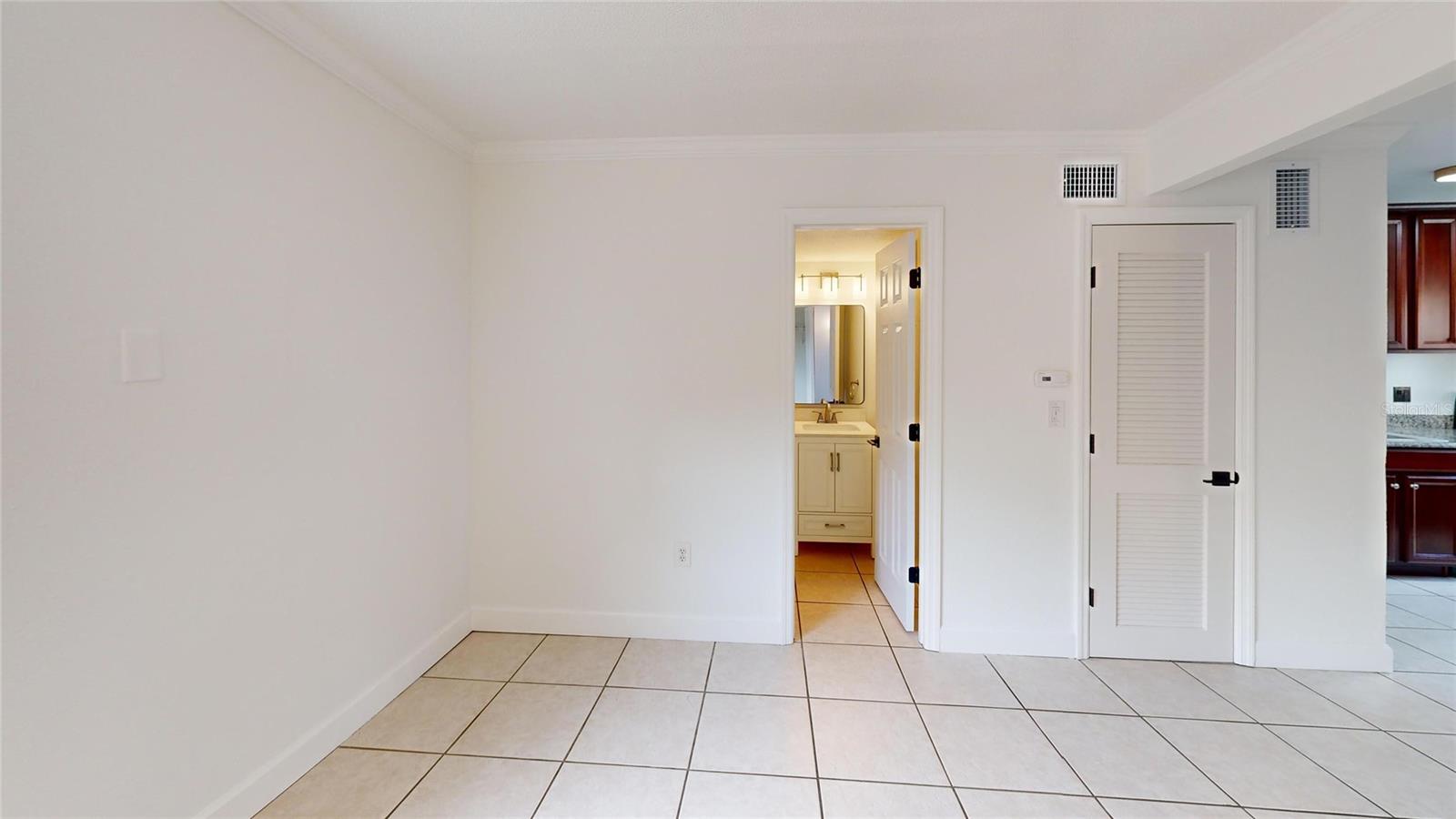 2501 Central Boulevard, FL