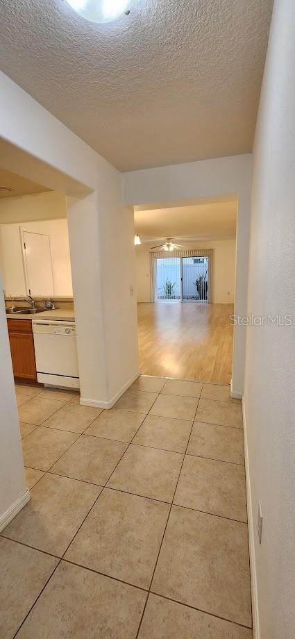 2529 Harn Boulevard, FL