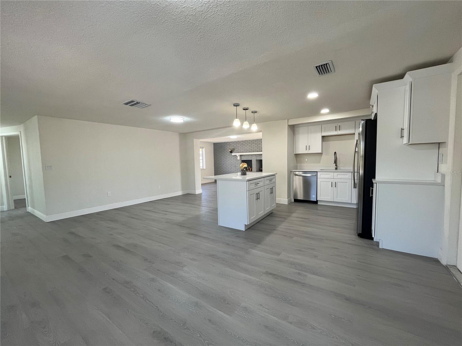 3314 Columbus Drive, FL