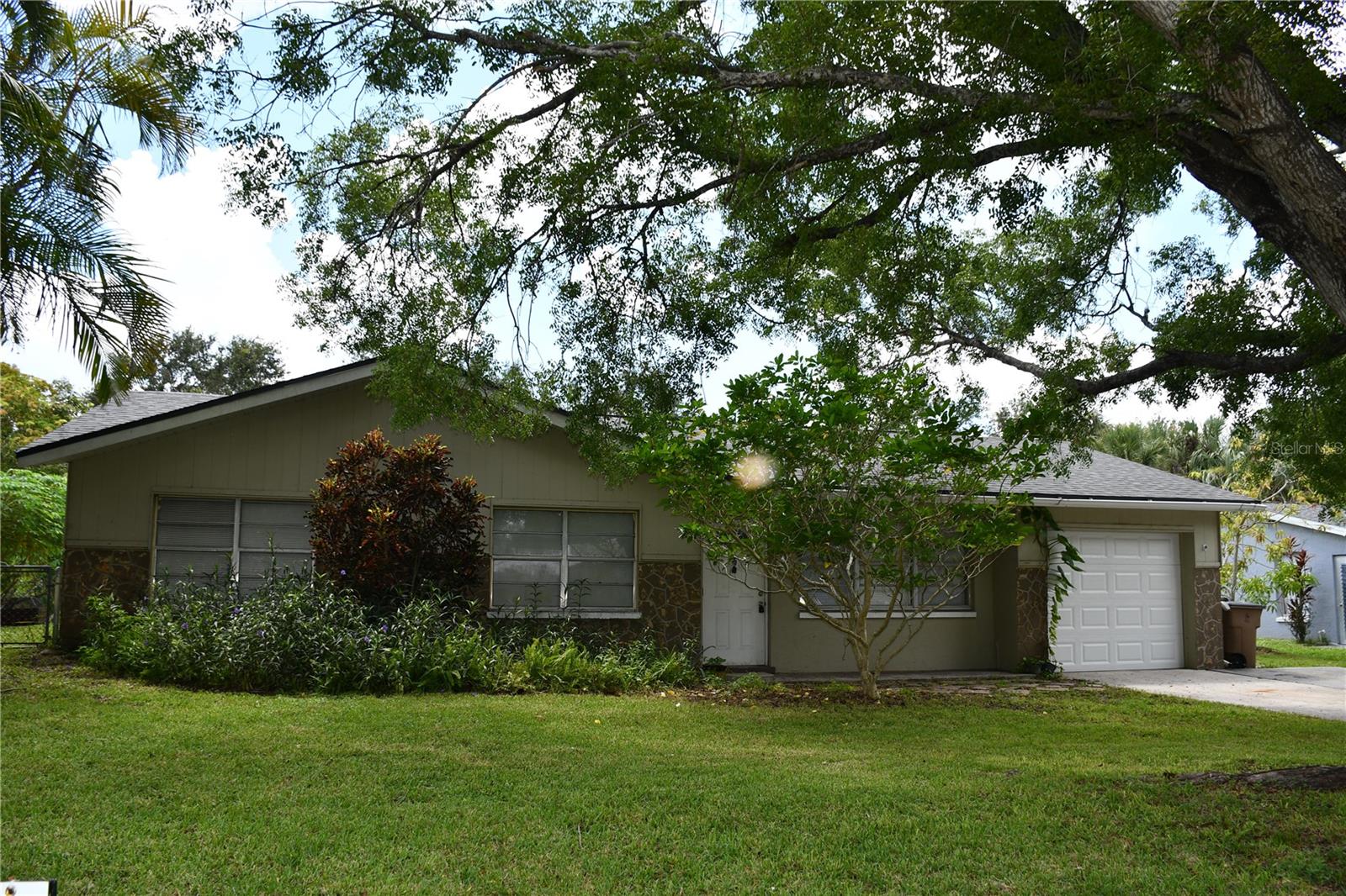 1591 Sunkist Way, FL