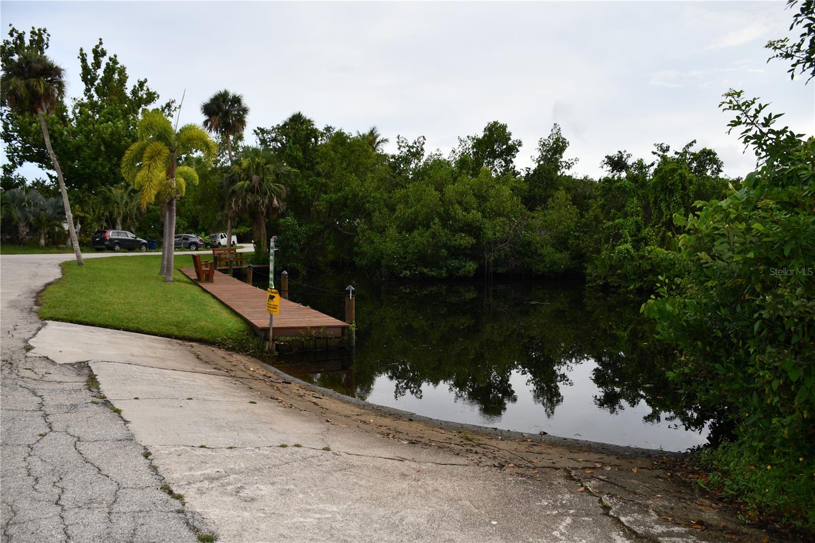 1591 Sunkist Way, FL