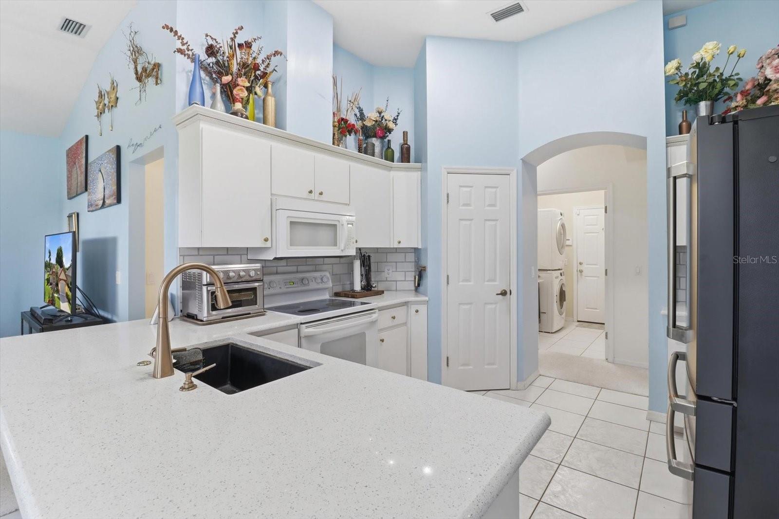 168 Romany Loop, FL
