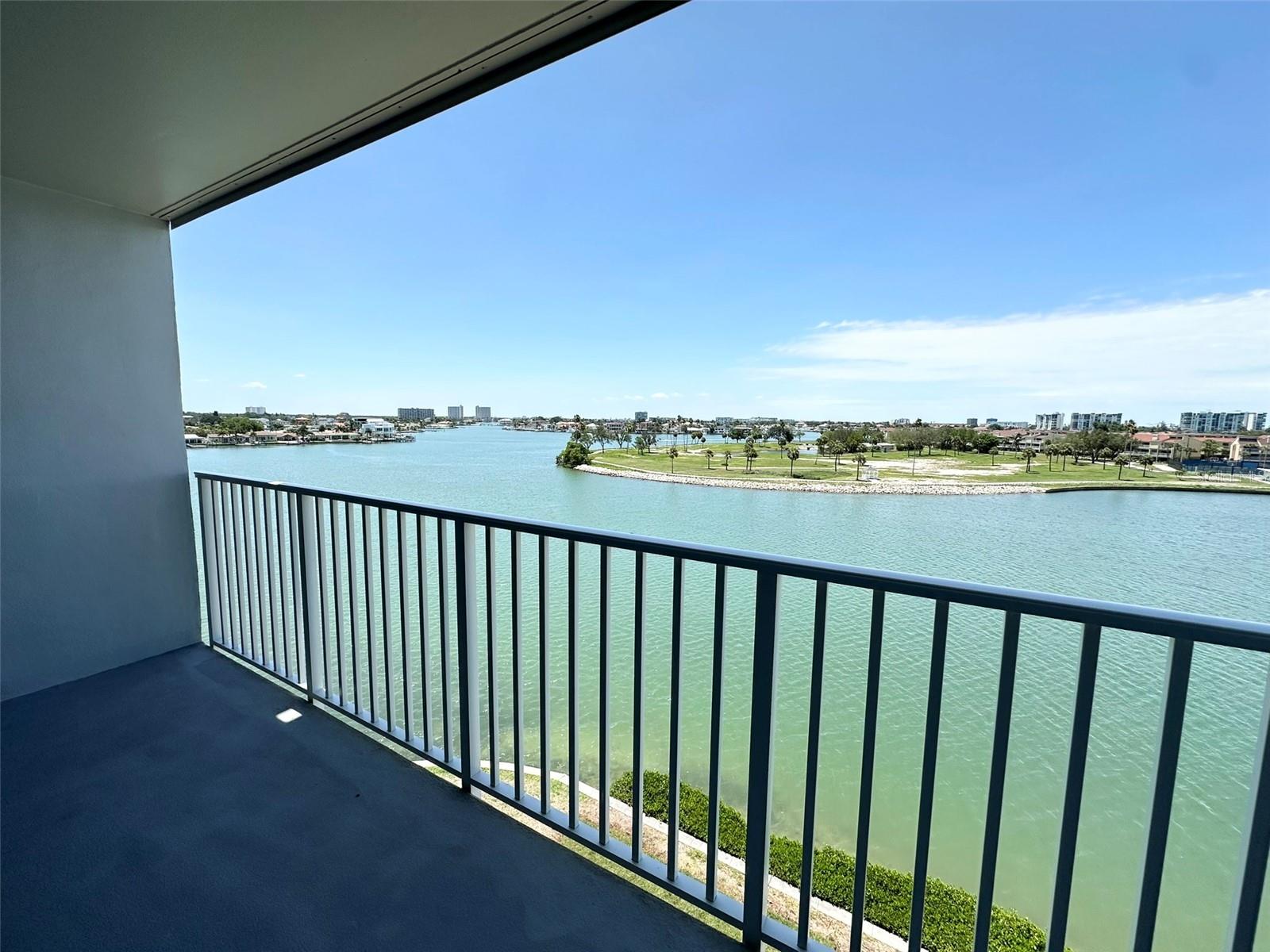 450 Treasure Island Causeway, FL