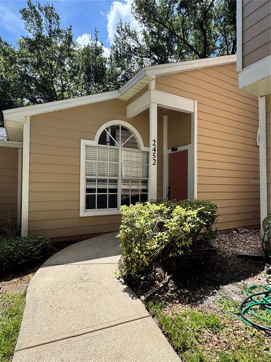2452 Bush Tail Court, FL