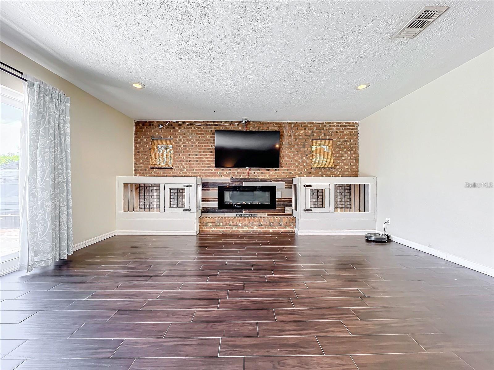 33 Ortman Drive, FL