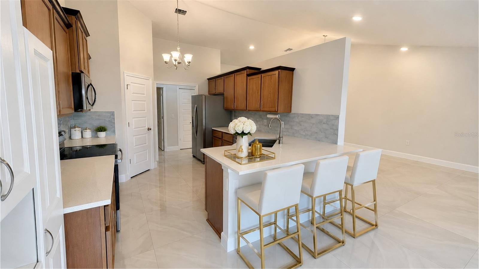 372 Rockland Street, FL