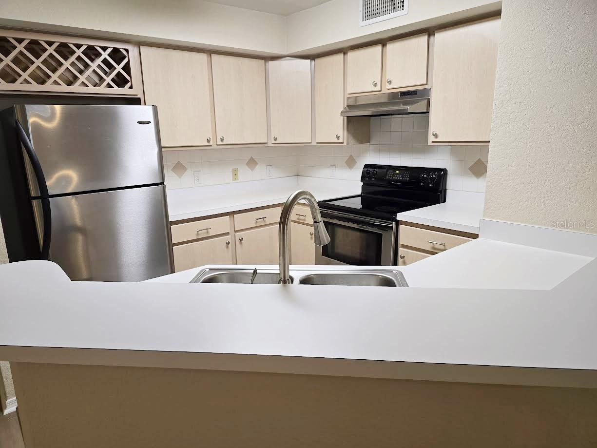 831 Camargo Way, FL